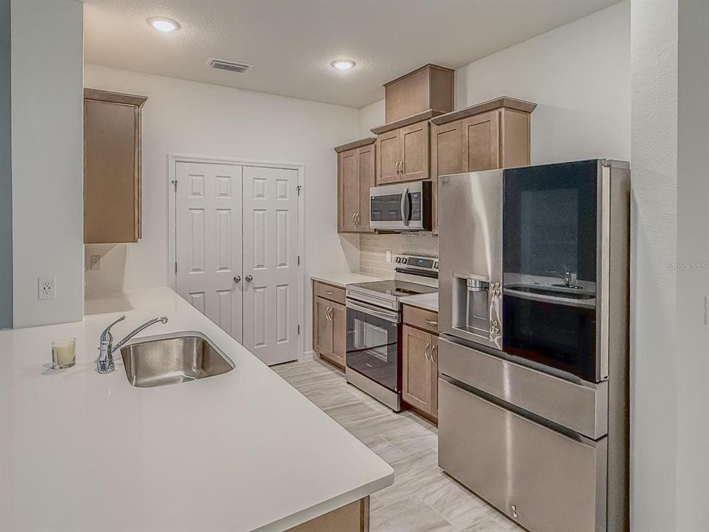 438 Marion Loop - Photo 10
