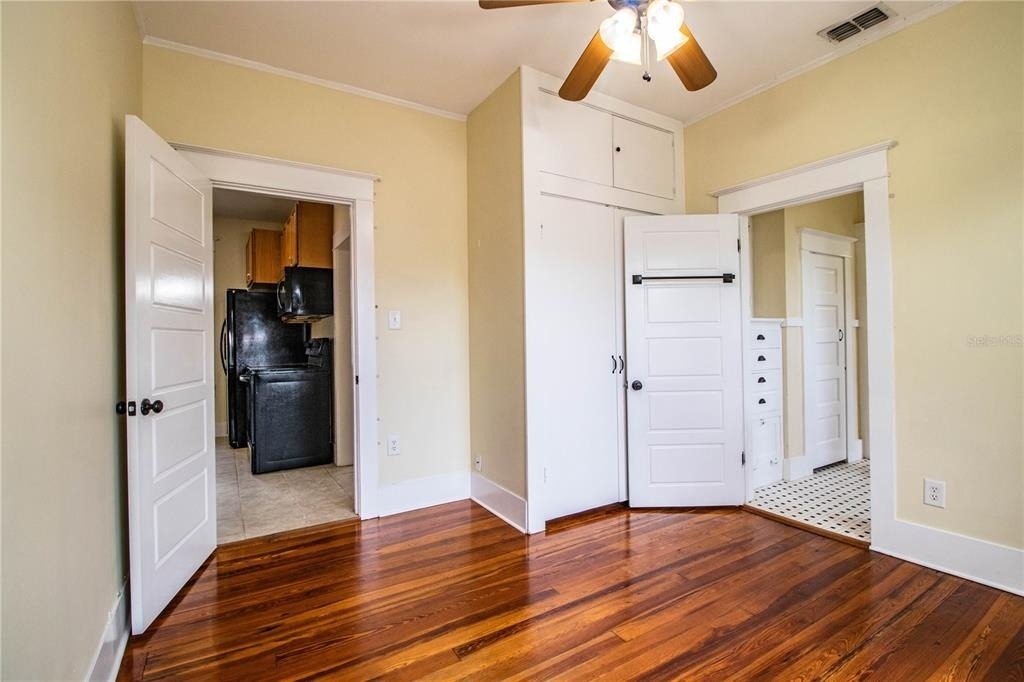 412 E Tillman Avenue - Photo 9