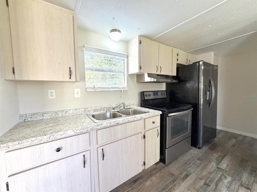 10580 Sw 105th Avenue - Photo 8