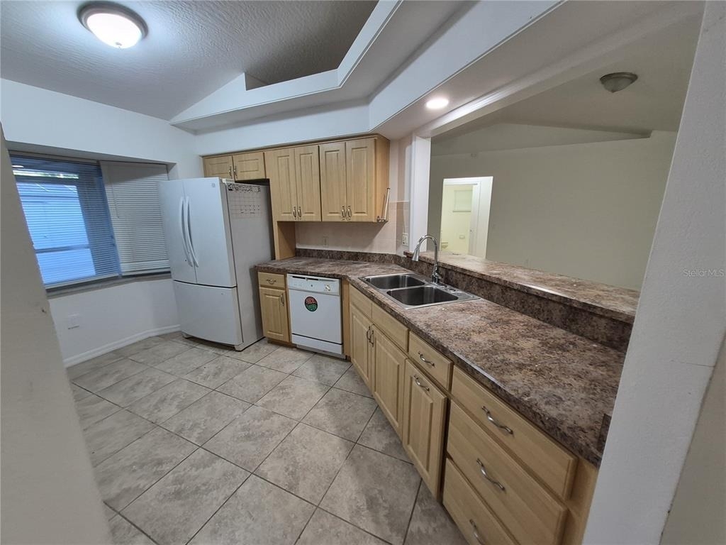 1213 W Sorrento Drive - Photo 7