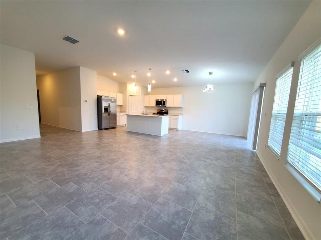 1124 Tyler Loop - Photo 3