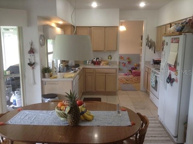 405 Flatwood Drive - Photo 4
