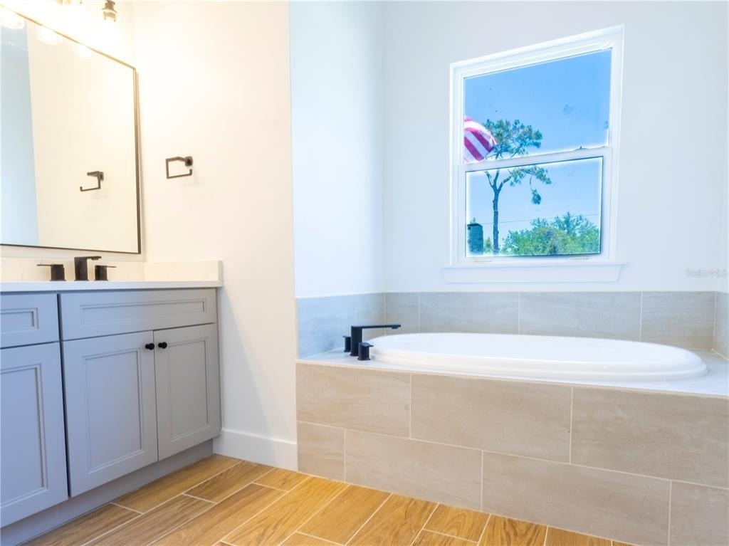 13547 Keystone Boulevard - Photo 34