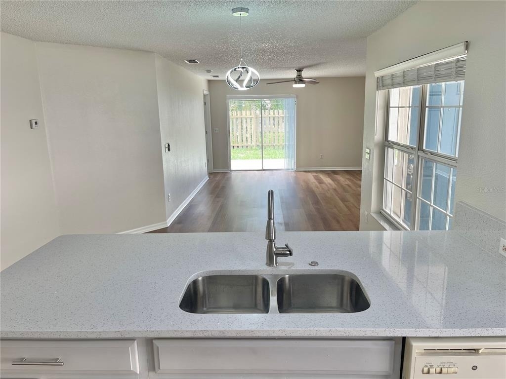 1627 Sherbourne Street - Photo 7