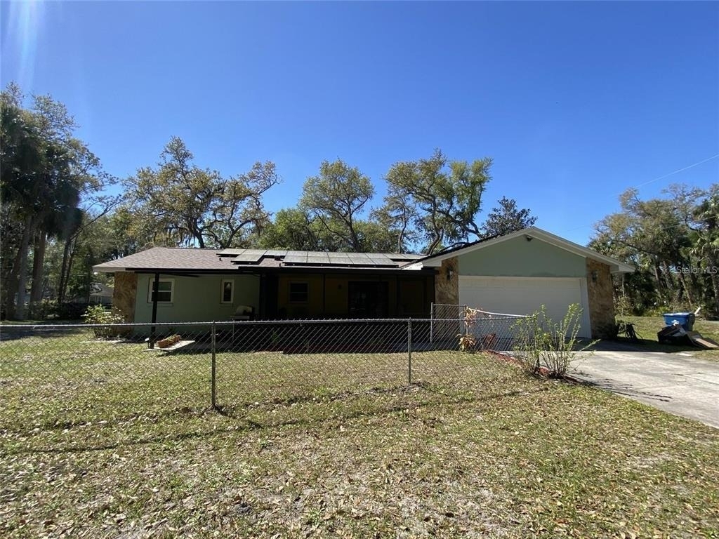 1601 Center Street - Photo 1