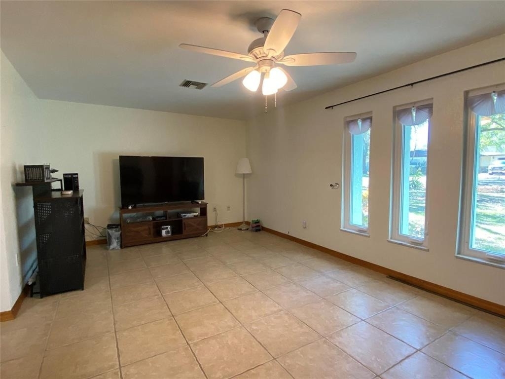 1601 Center Street - Photo 6