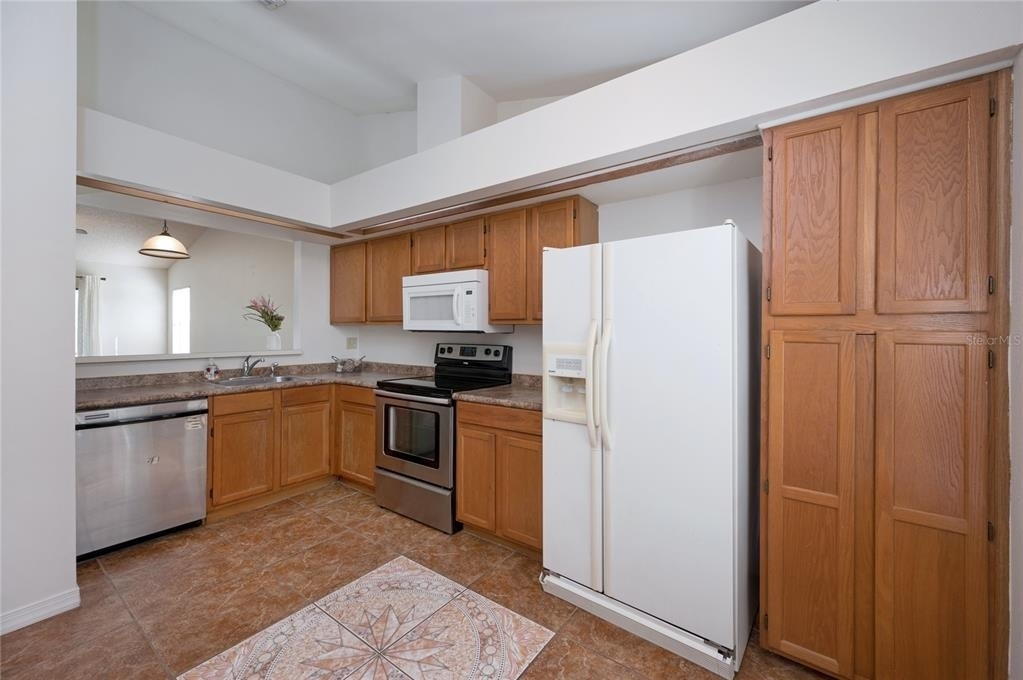 102 Candlewick Court - Photo 5