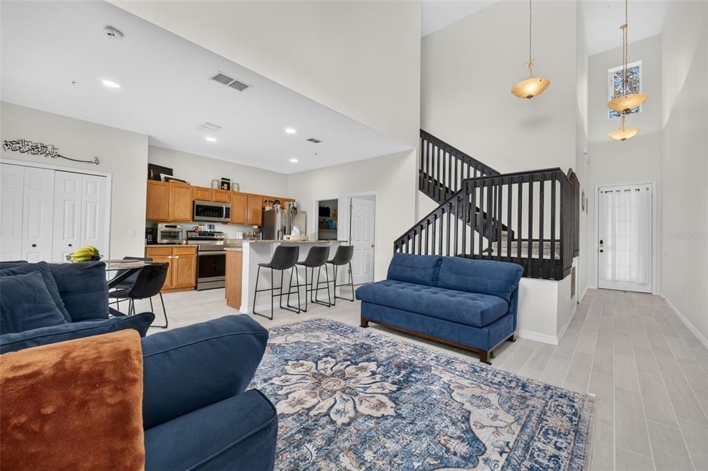 6086 Chapledale Dr - Photo 2