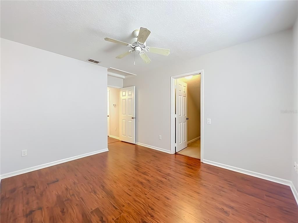 900 W Charing Cross Circle - Photo 34