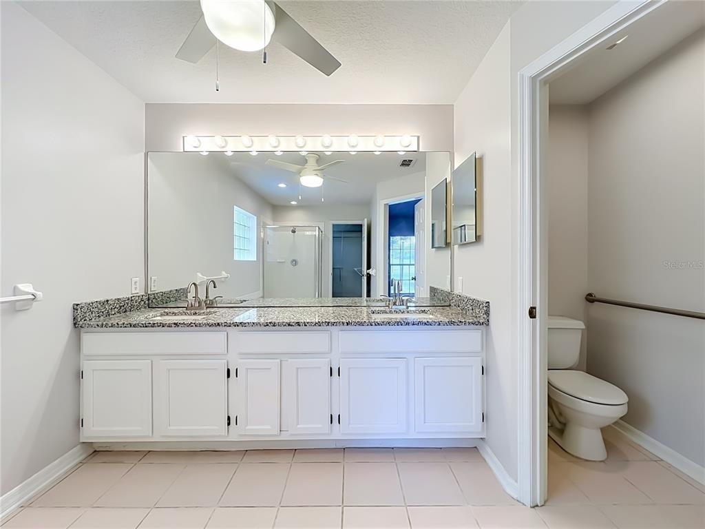 900 W Charing Cross Circle - Photo 45