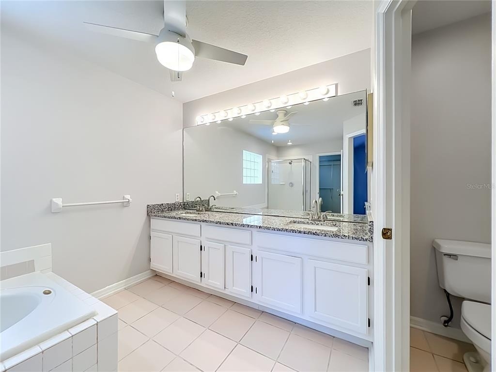 900 W Charing Cross Circle - Photo 44