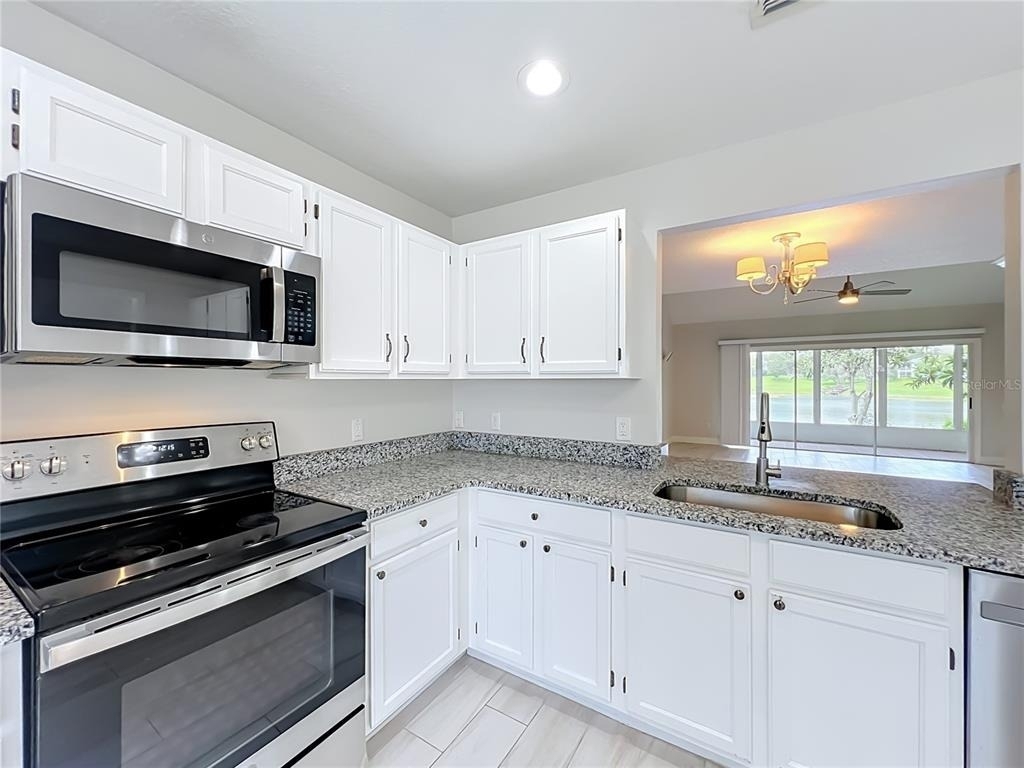 900 W Charing Cross Circle - Photo 18