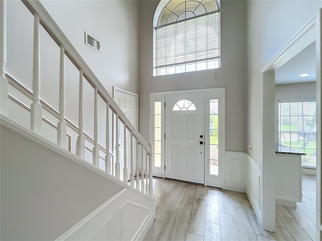 900 W Charing Cross Circle - Photo 11