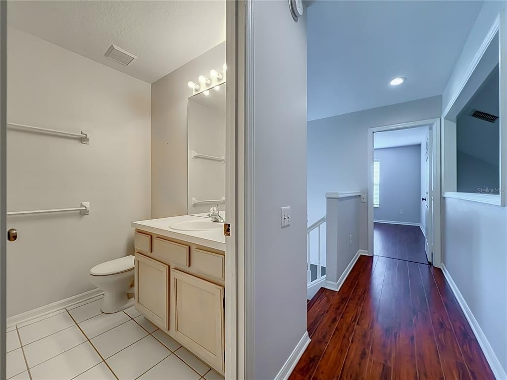 900 W Charing Cross Circle - Photo 35