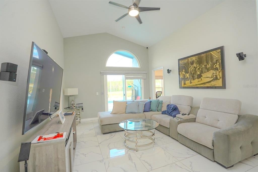 550 Fox Loop - Photo 4