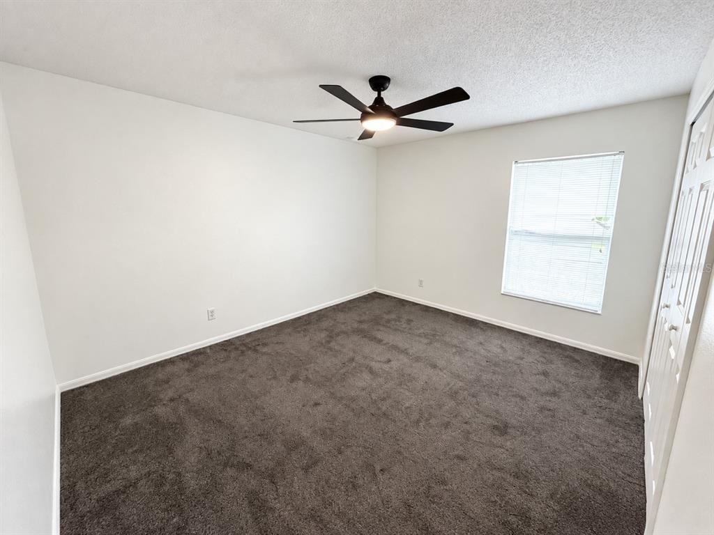 1325 Oakwood Court - Photo 12