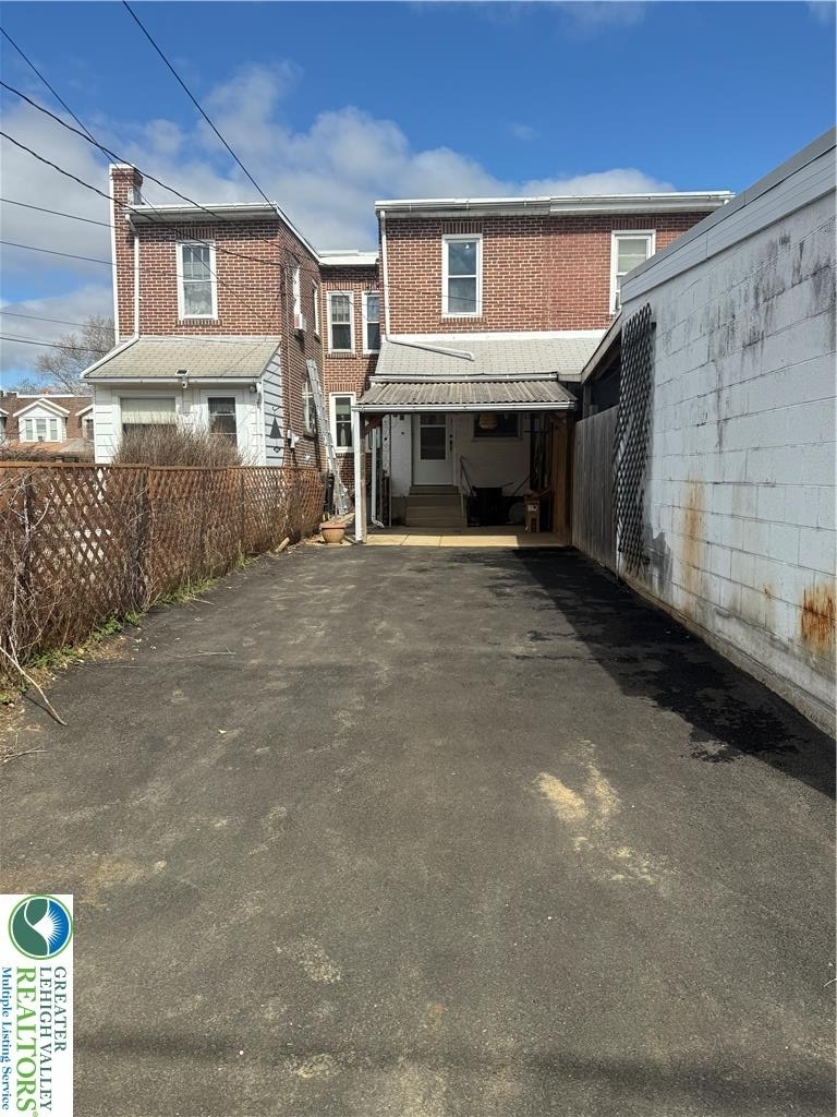 2014 W Green Street - Photo 12