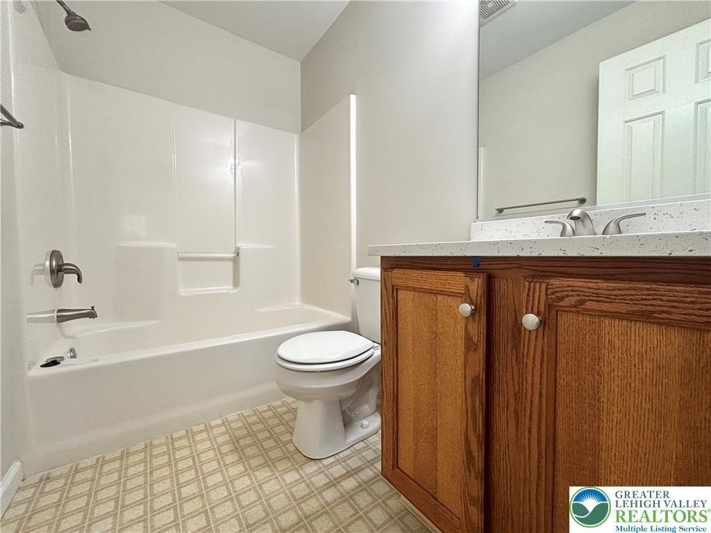 1537 Cambridge Drive - Photo 11
