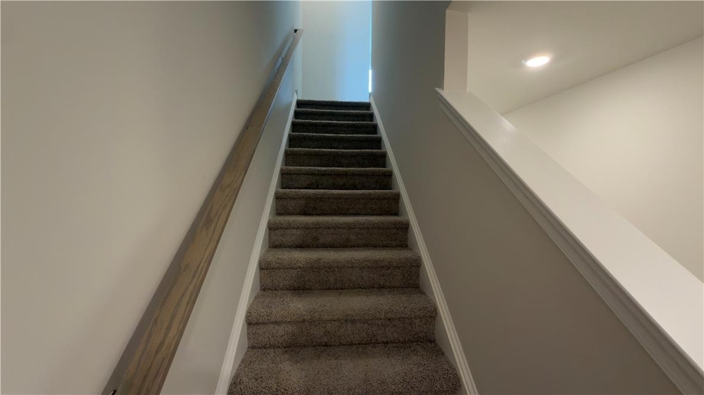 8204 Alexander Court - Photo 6
