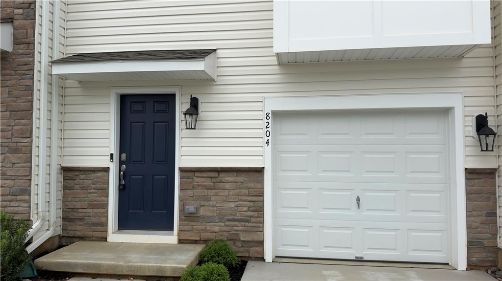 8204 Alexander Court - Photo 1