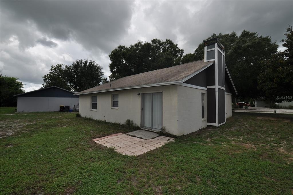 828 Cinnamon Drive E - Photo 16