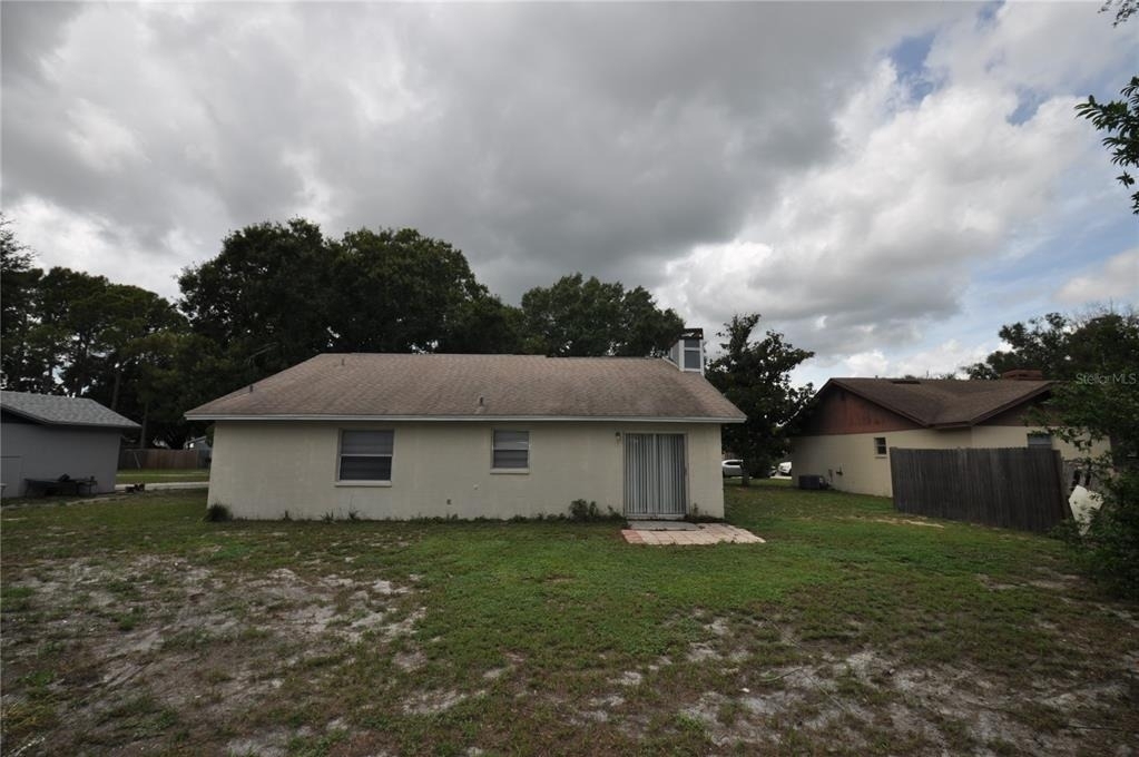 828 Cinnamon Drive E - Photo 17
