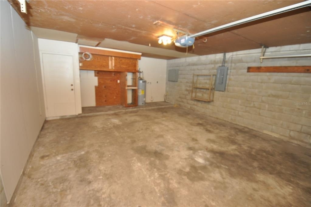 828 Cinnamon Drive E - Photo 15