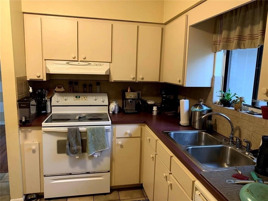 4312 Nw 29 Way - Photo 4