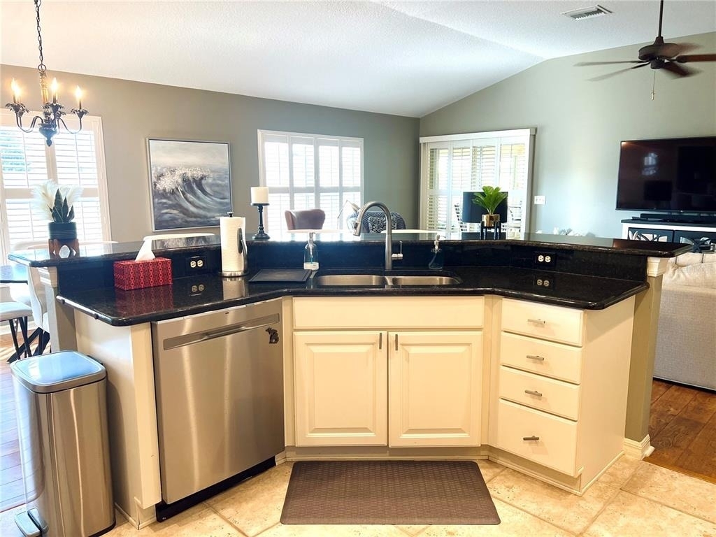 17150 Se 78th Larchmont Court - Photo 12