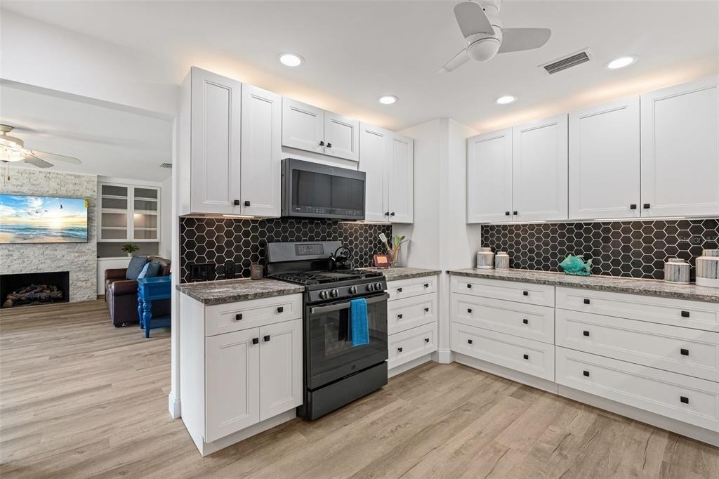 7215 Westmoreland Drive - Photo 9