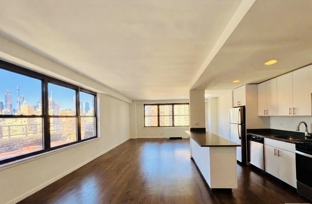  240 East 82nd Street, 19E - Photo 8