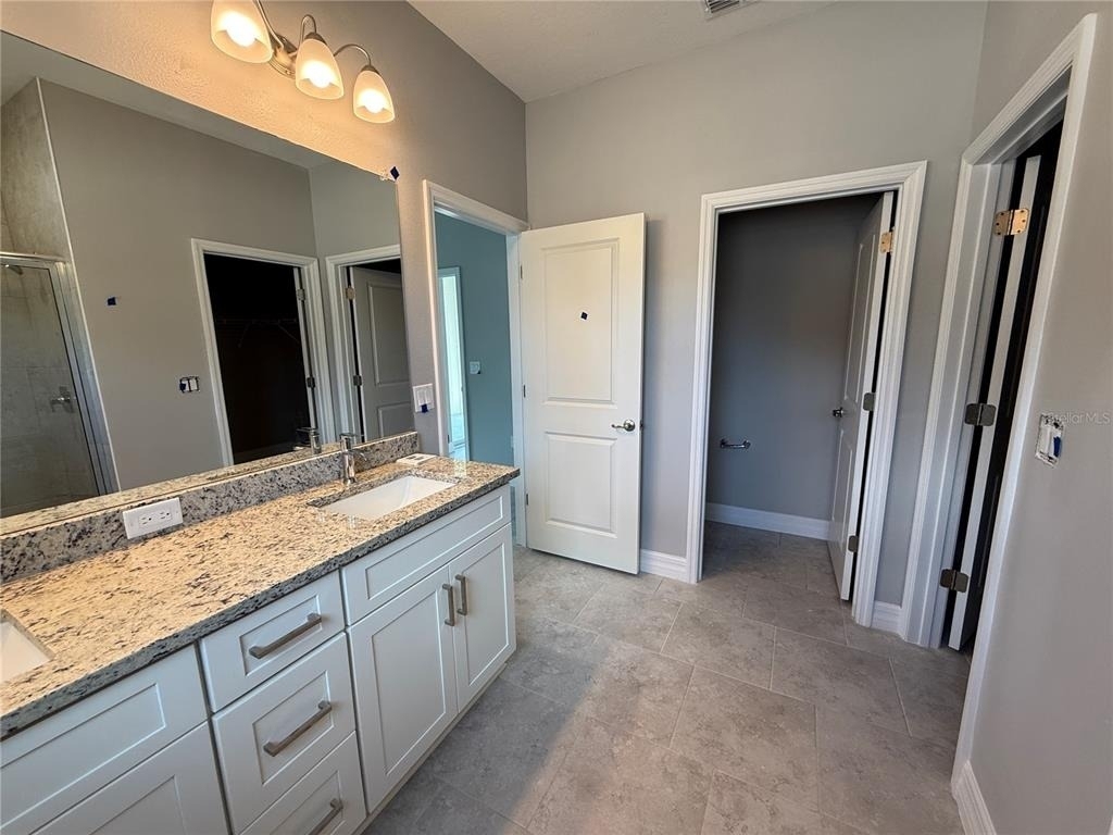 1412 Minneapolis Avenue - Photo 8