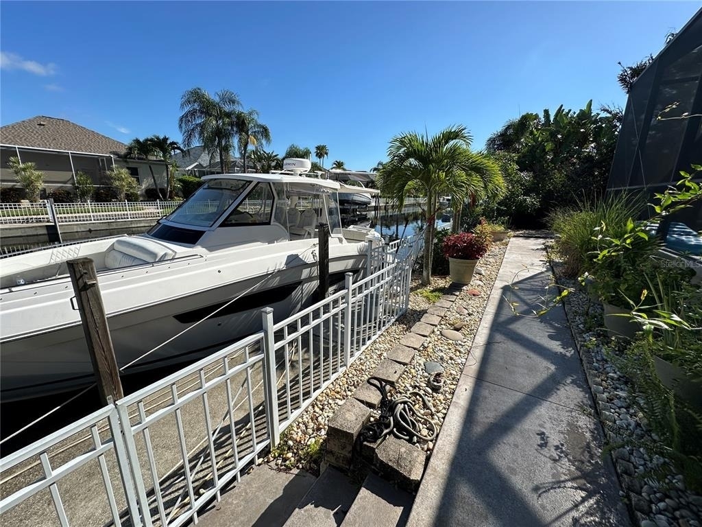 4727 Spinnaker Drive - Photo 35