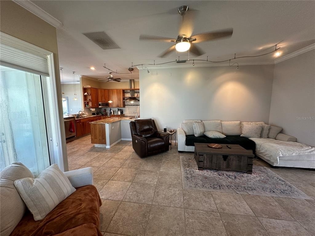 4727 Spinnaker Drive - Photo 7