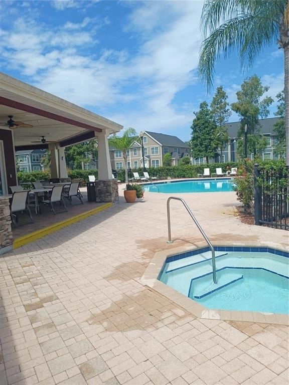 5570 Rosehill Road - Photo 18