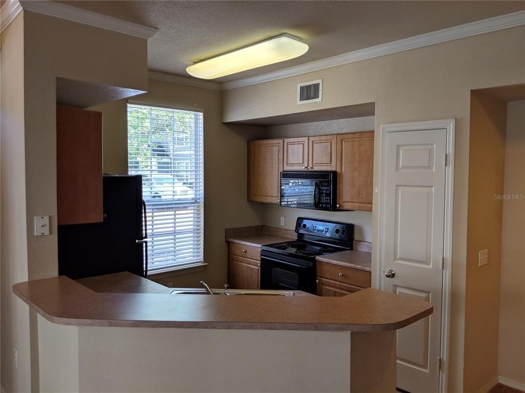 5570 Rosehill Road - Photo 2