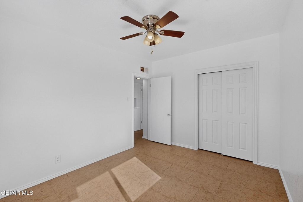 5108 Yvette Avenue - Photo 27
