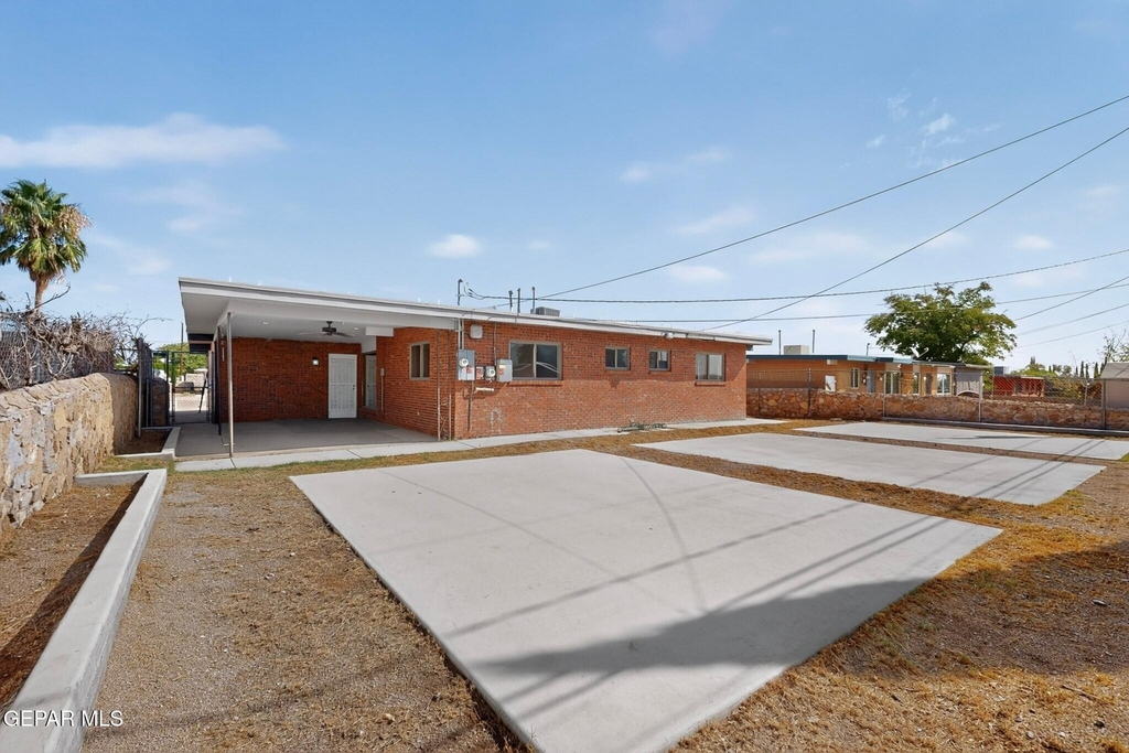 5108 Yvette Avenue - Photo 37