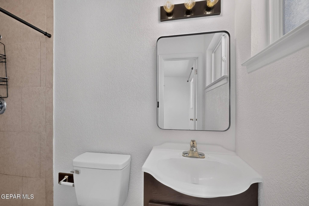 5108 Yvette Avenue - Photo 22