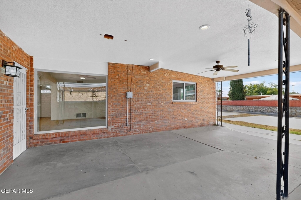 5108 Yvette Avenue - Photo 35