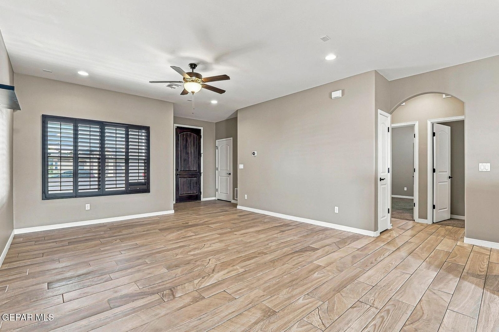 14182 Peyton Edwards Avenue - Photo 3