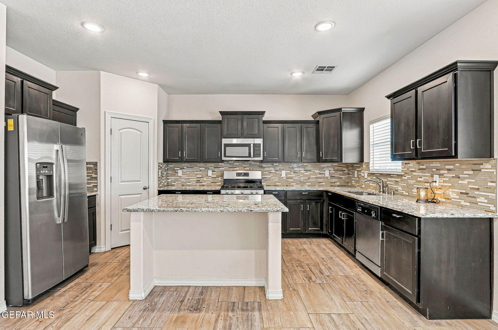 12741 Silver Streak Avenue - Photo 3