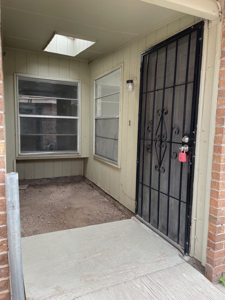 8154 Saint Andrew Lane - Photo 0