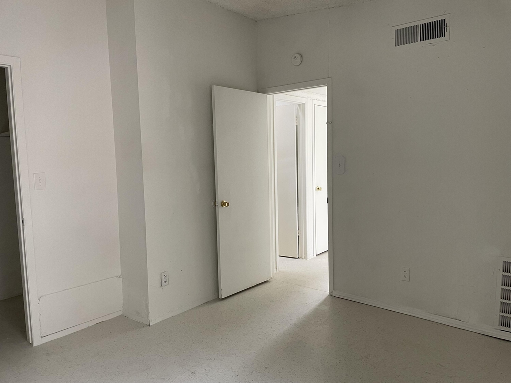 8154 Saint Andrew Lane - Photo 11