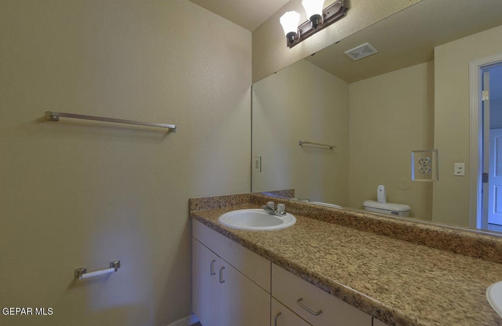 501 E Redd Road - Photo 13