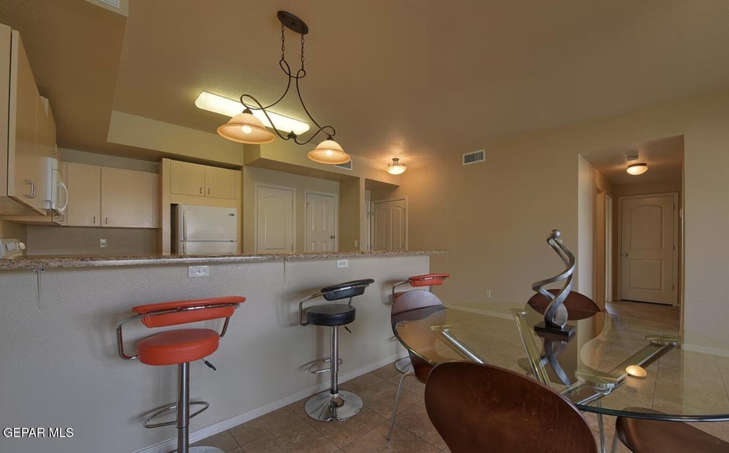 501 E Redd Road - Photo 10