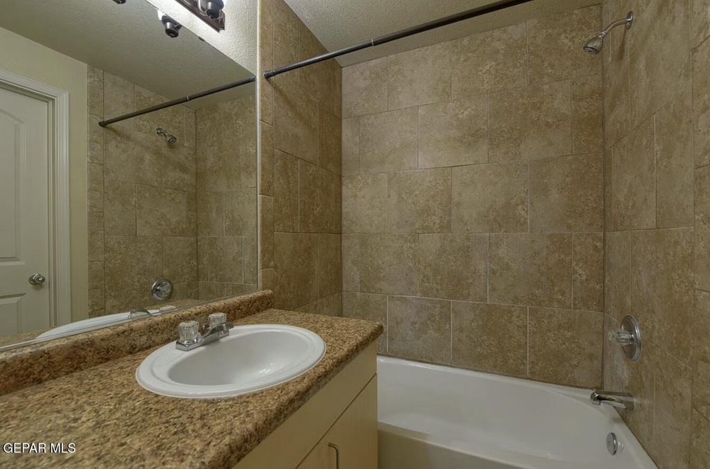 501 E Redd Road - Photo 2
