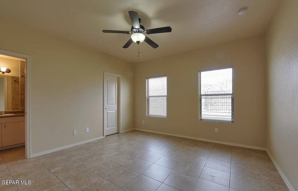 501 E Redd Road - Photo 23