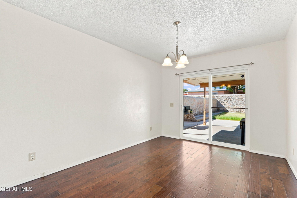 6621 Mesa Grande Avenue - Photo 5