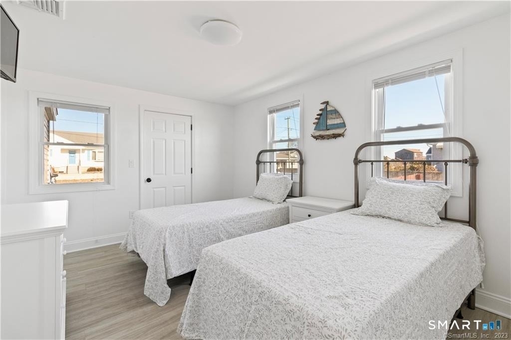 8 Belaire Manor - Photo 28